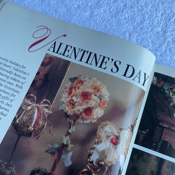 Sew-No-More Holiday Decor Book, 1995 Edition - Picture 3 of 15